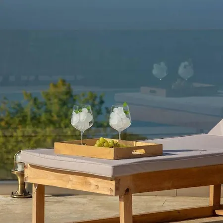 Melisou Villas-cosy Little Complex With Stunning Views Kalamítsi