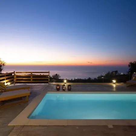 Melisou Villas-cosy Little Complex With Stunning Views Kalamítsi