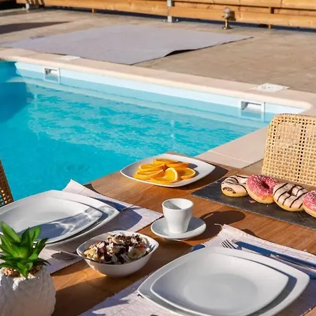 Melisou Villas-cosy Little Complex With Stunning Views Kalamítsi