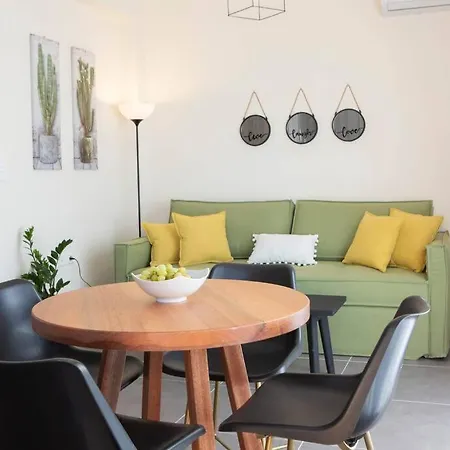 Melisou Villas-cosy Little Complex With Stunning Views Kalamítsi